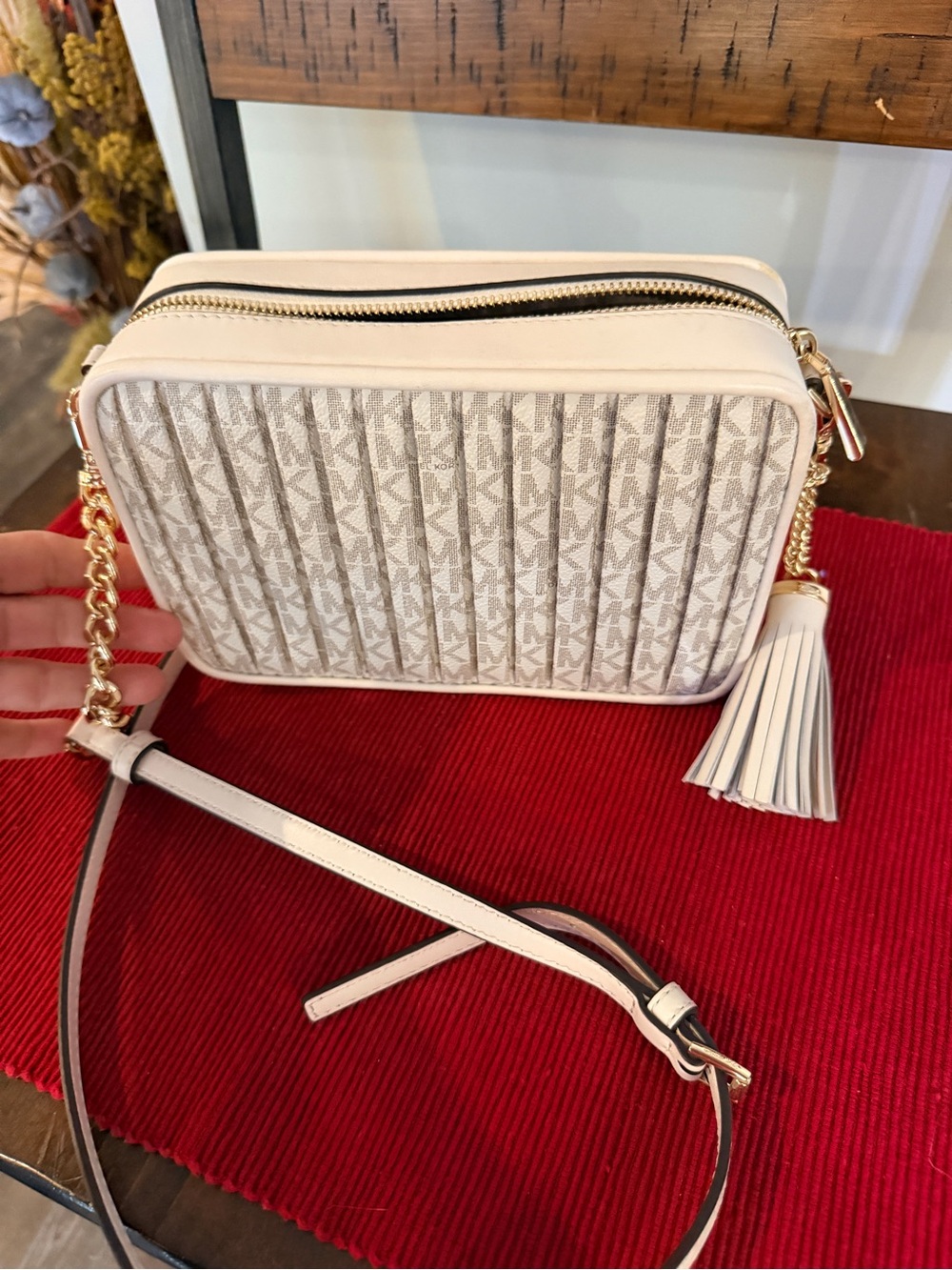 Michael Kors Cream and Gold Signature Pleated Crossbody Bag/Never used